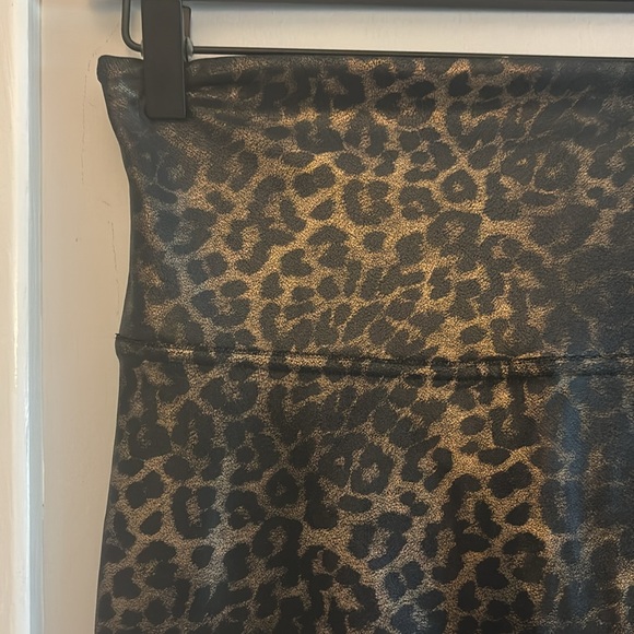 Spanx leopard print metallic legging - Picture 2 of 6